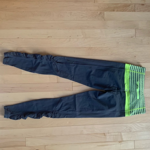 Lululemon Run: Spirit Tight - Picture 6 of 13